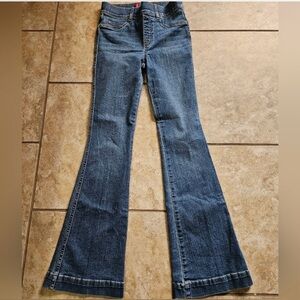 Spanx Women's Pull On Flared Denim Jeans Size Small